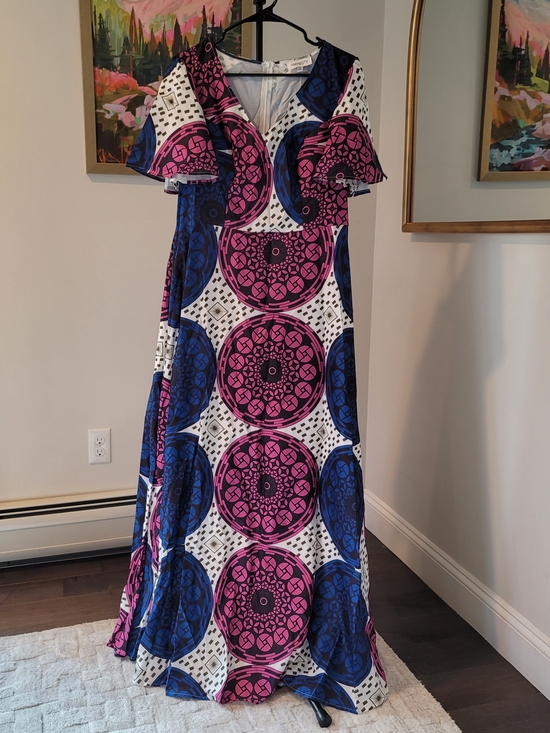 Faeriesty Dresses & Skirts - NWOT FAEREISTY A-line Flutter Sleeve Pink and Blue Medallion Print Maxi Dress Si